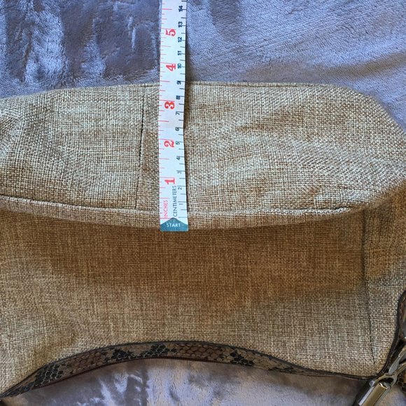 London Fog tan beige tweed-like linen shoulder bag - perfect for spring! - Picture 4 of 14